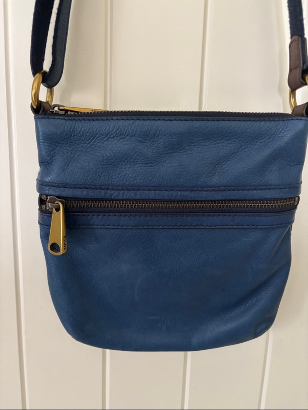 Fossil Blue Leather Crossbody Bag Small Zip Purse Adjustable Strap